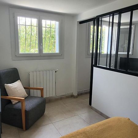 Location Appartement Dans Mas Provencal モントゥー エクステリア 写真