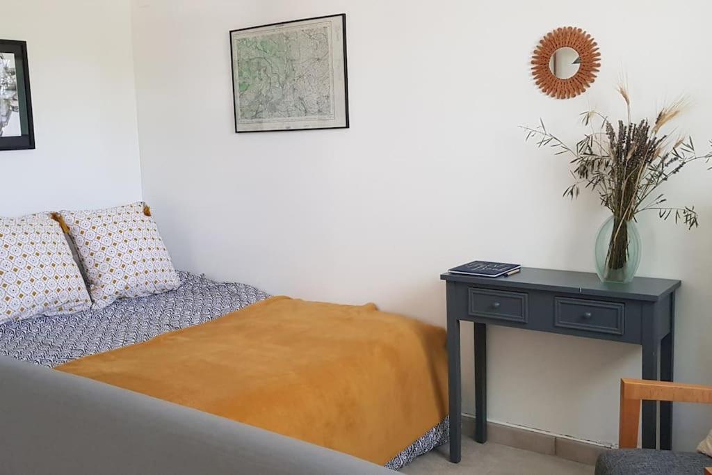 Location Appartement Dans Mas Provencal モントゥー エクステリア 写真