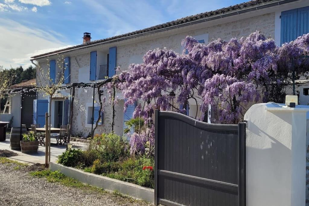 Location Appartement Dans Mas Provencal モントゥー エクステリア 写真